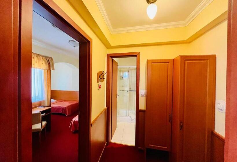 اتاق خانوادگی, Korona Wellness, Rendezvény és Borszálloda