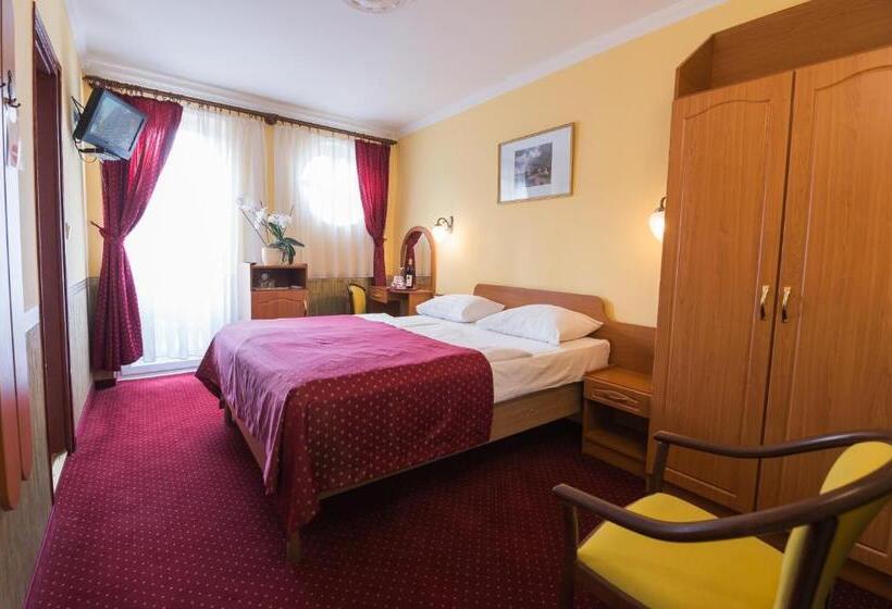 اتاق کلاسیک, Korona Wellness, Rendezvény és Borszálloda