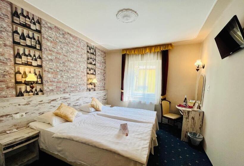 اتاق استاندارد, Korona Wellness, Rendezvény és Borszálloda