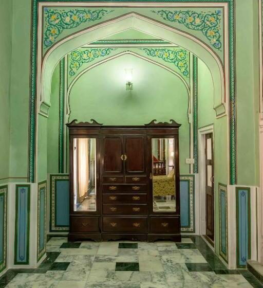 اتاق استاندارد, Narain Niwas Palace