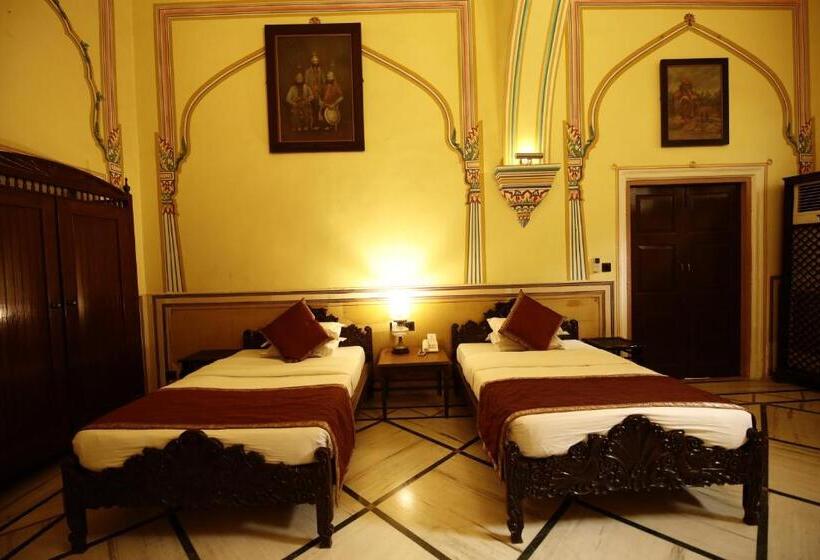 Suite, Narain Niwas Palace