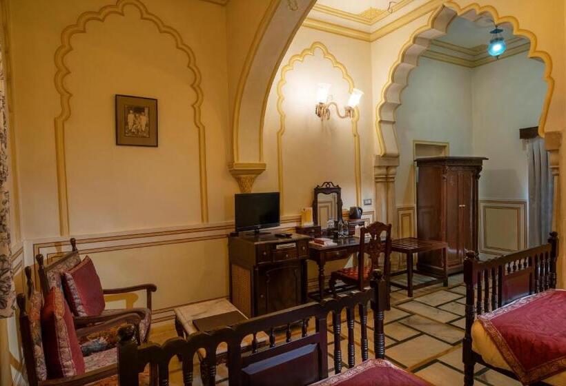 اتاق استاندارد, Narain Niwas Palace