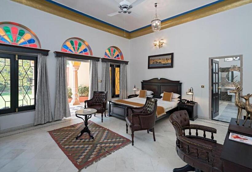 Deluxe Zimmer, Narain Niwas Palace