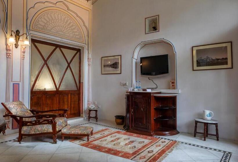 سوییت, Narain Niwas Palace