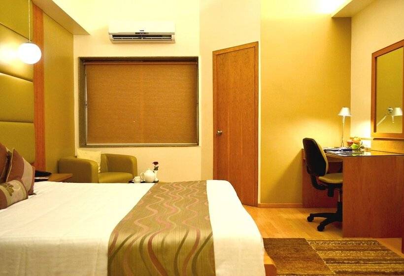اتاق پرمیوم, Sinclairs Siliguri