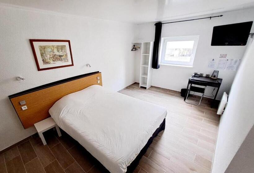 اتاق استاندارد, Crystal Hotel Saint Denis Basilique