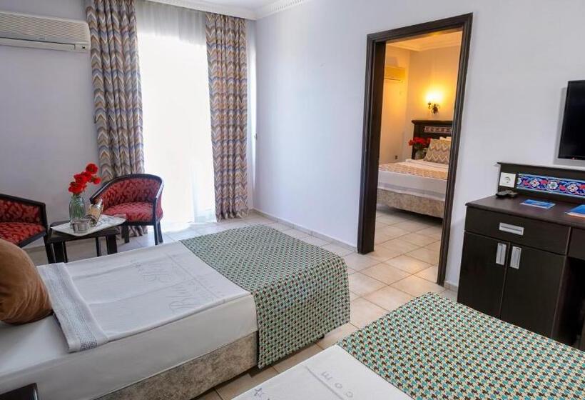 اتاق خانوادگی, Big Blue Sky Hotel   All Inclusive