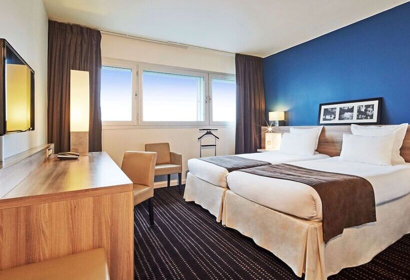 Standard Room, Campanile Le Bourget – Airport