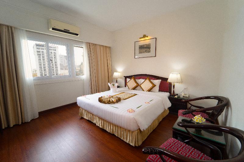 اتاق لوکس با چشم‌انداز باغ, Century Riverside Hotel Hue