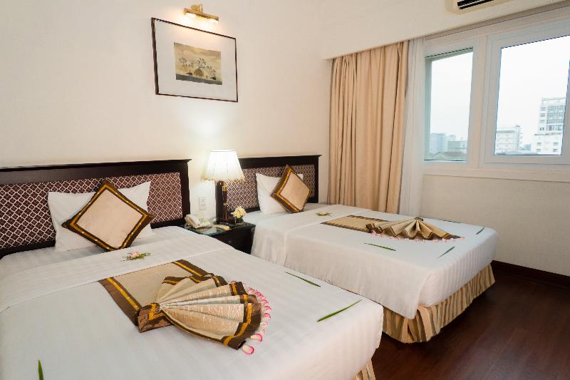 اتاق لوکس با چشم‌انداز باغ, Century Riverside Hotel Hue
