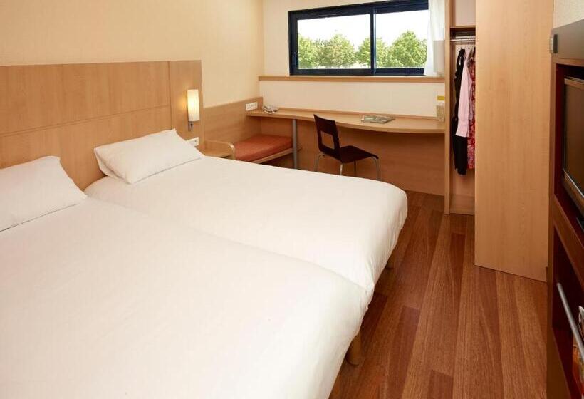 Standard Room, Ibis Site Du Futuroscope