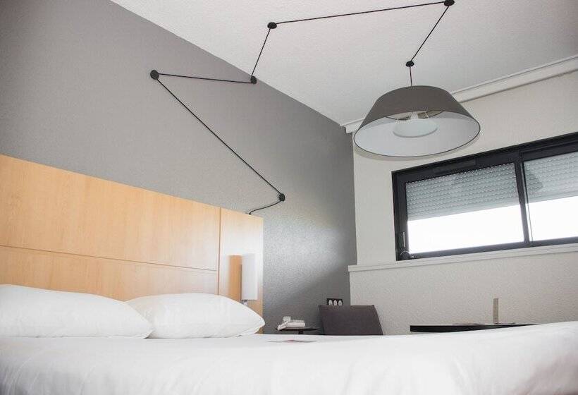 اتاق استاندارد, Ibis Site Du Futuroscope