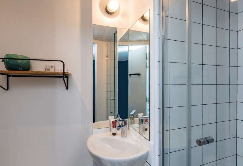 Quarto Estandar, Ibis Styles Paris Gare De L Est Magenta