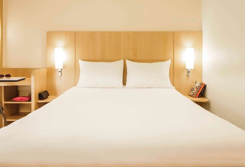 اتاق استاندارد با تخت دوبل, Ibis Versailles Chateau