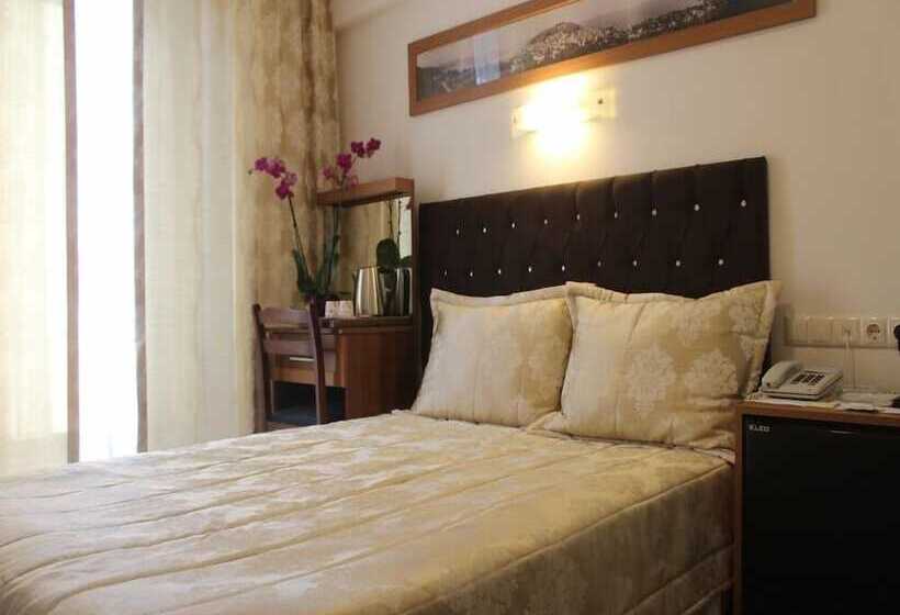 اتاق استاندارد یک نفره, Kittur