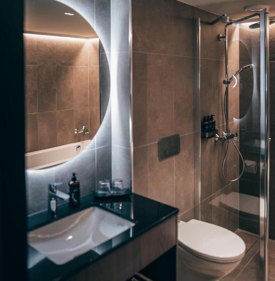 اتاق لوکس با تخت بزرگ, Lapland Hotels Tampere