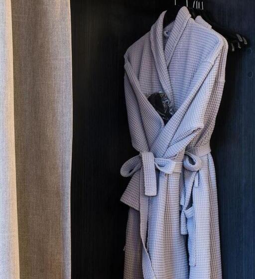 اتاق لوکس با تخت بزرگ, Lapland Hotels Tampere