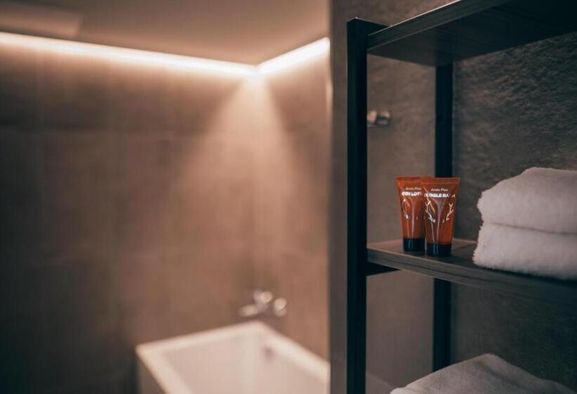 اتاق لوکس با تخت بزرگ, Lapland Hotels Tampere