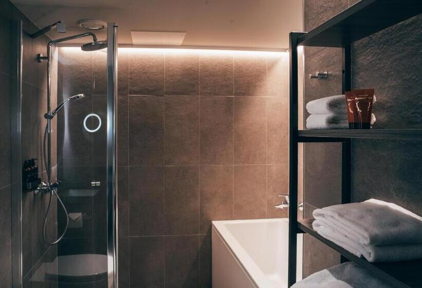 اتاق لوکس با تخت بزرگ, Lapland Hotels Tampere