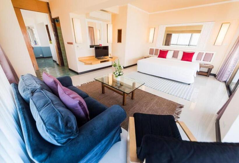 سوئیت پریمیوم با چشم‌انداز دریا, Rayong Resort Hotel โรงแรมระยองรีสอร์ท