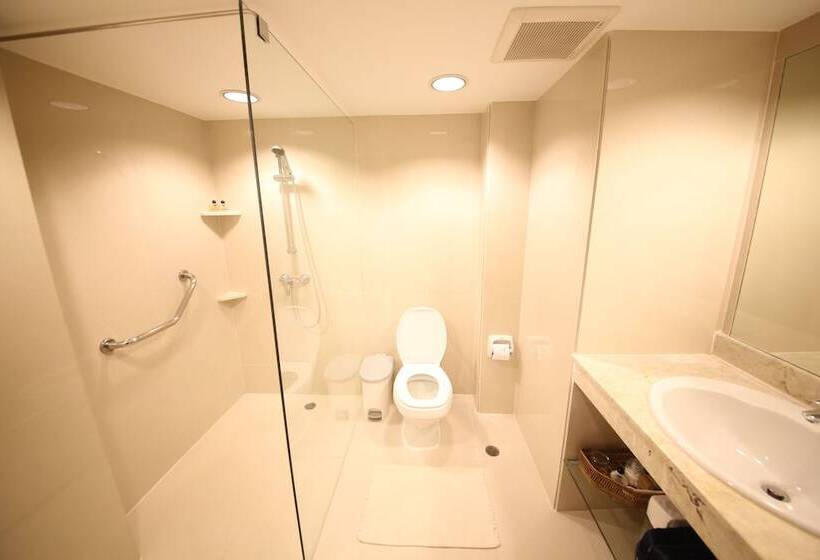اتاق پرمیوم با چشم‌انداز دریا, Rayong Resort Hotel โรงแรมระยองรีสอร์ท