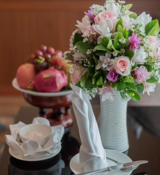 اتاق پرمیوم, The Empress Hotel   Sha Extra Plus