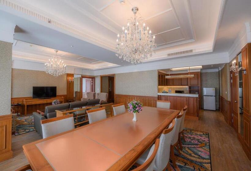 سوئیت پریمیوم, The Empress Hotel   Sha Extra Plus