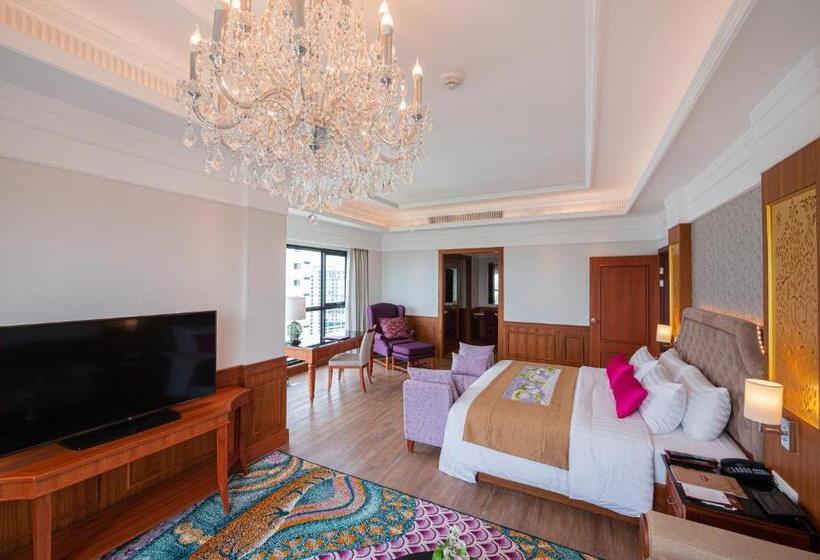 سوئیت پریمیوم, The Empress Hotel   Sha Extra Plus