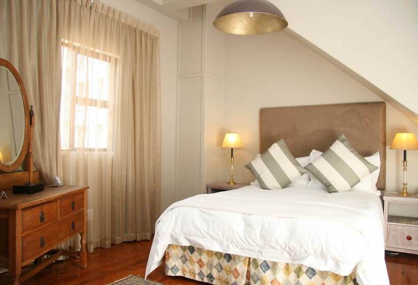 标准间, Tudor Hotel