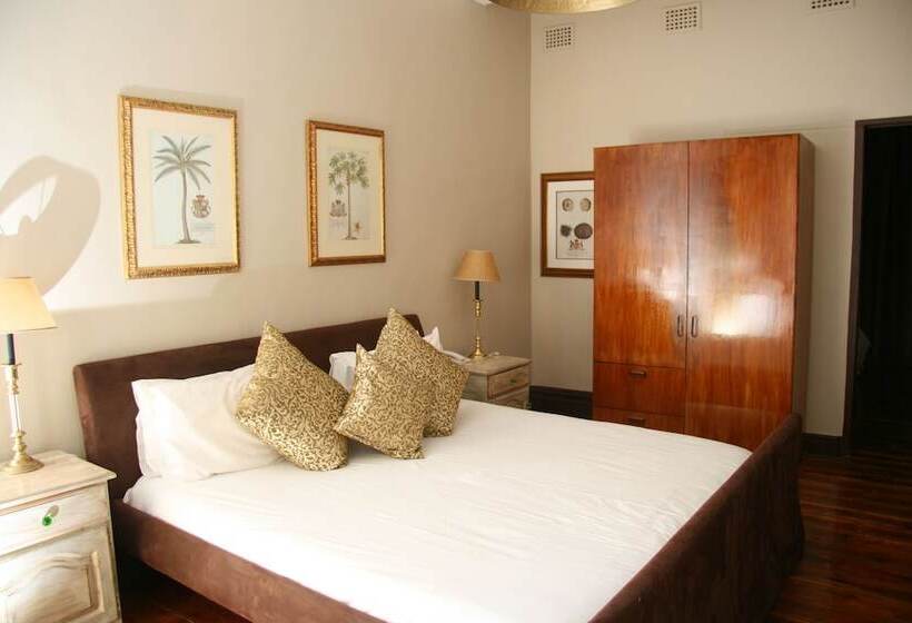 家庭套房, Tudor Hotel