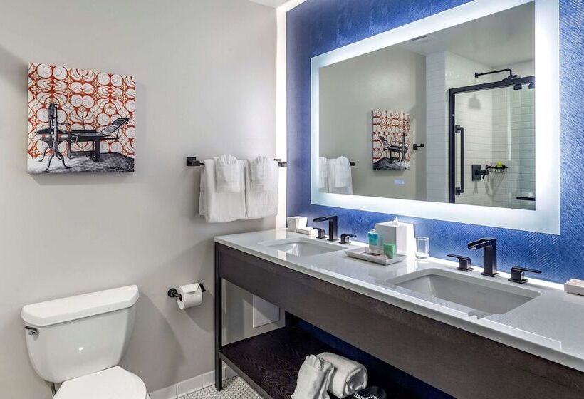 سوئیت با تخت بزرگ, Bluegreen Vacations Hotel Blake, Ascend Resort Collection