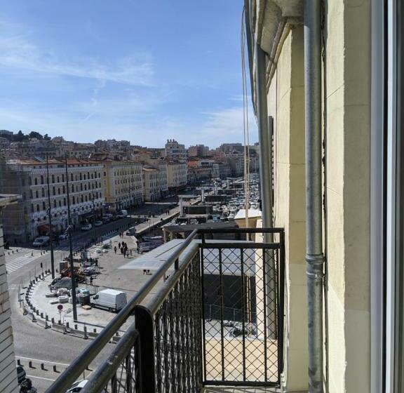 스탠다드 룸 더블 침대, Carre Vieux Port