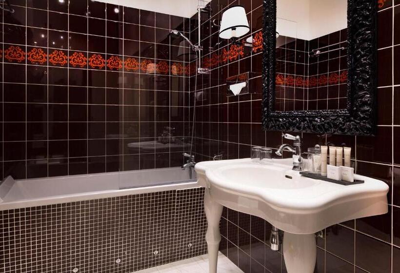 اتاق سوپریور, & Spa De Latour Maubourg