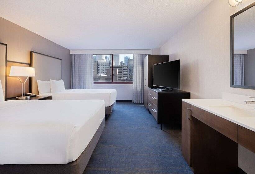 سوئیت 2 خوابه, Embassy Suites By Hilton Chicago Downtown River North