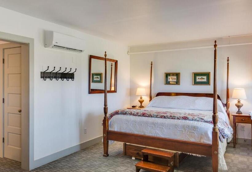 Suíte Deluxe Cama King, First Colony Inn