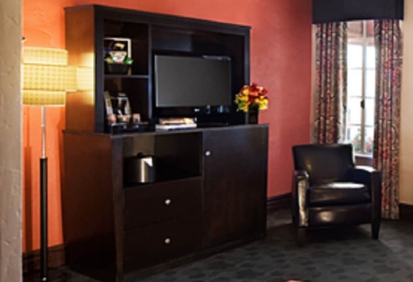 اتاق استاندارد با 2 تخت دوبل, Golden Gate Casino