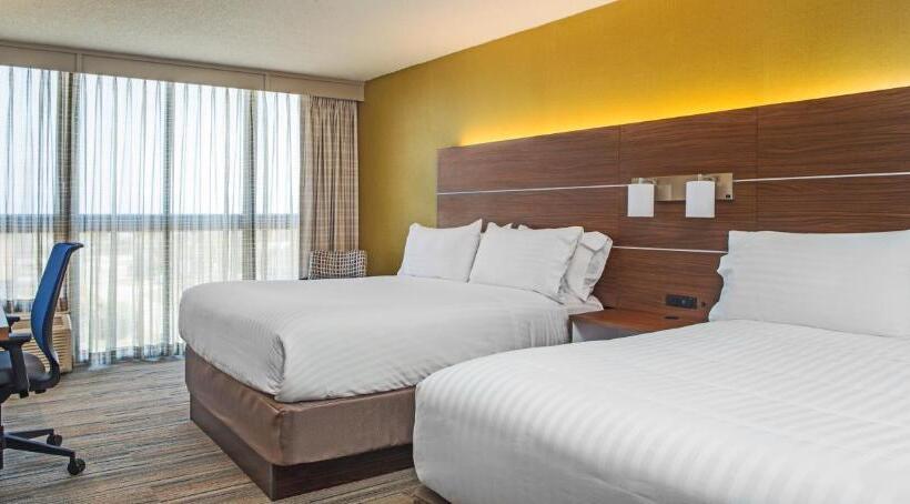 اتاق استاندارد با چشم‌انداز, Holiday Inn Express Nags Head Oceanfront