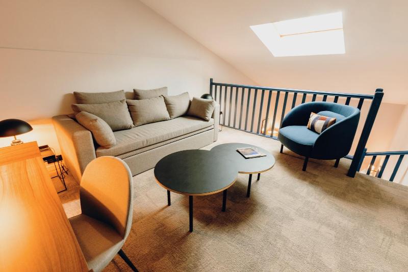 Duplex Junior Suite, Hostellerie Cèdre & Spa Beaune