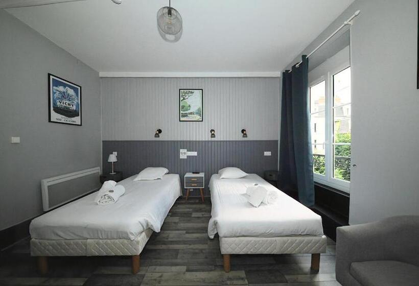 اتاق استاندارد, Hôtel & Restaurant Le Patio Vichy