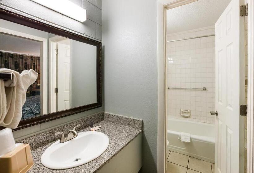 اتاق استاندارد, Knights Inn Fayetteville   Fort Bragg