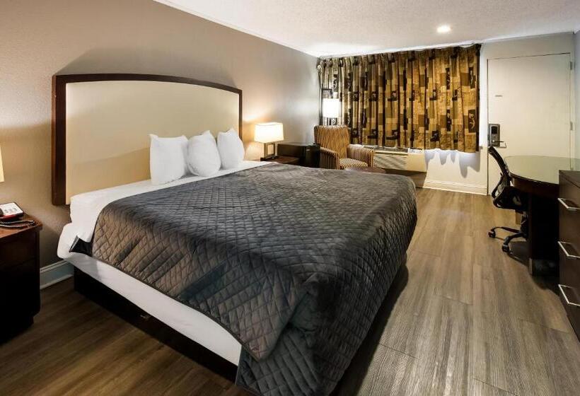 اتاق استاندارد با تخت بزرگ برای معلولان, Knights Inn Fayetteville   Fort Bragg