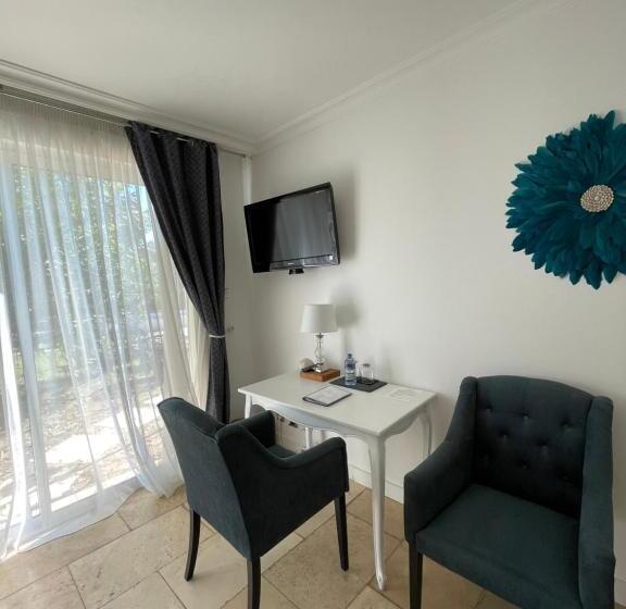 اتاق سوپریور با تخت بزرگ, Mas Angelussi   Le Clos Du Soleil
