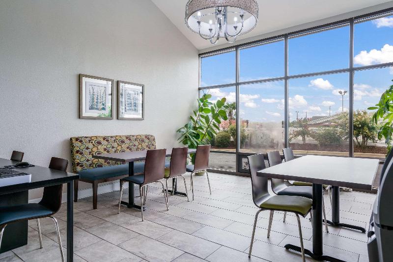 اتاق استاندارد با تخت بزرگ, Quality Inn Greenville Near University