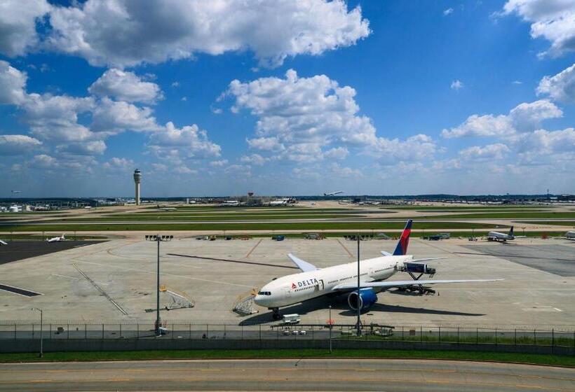 Habitación Estándar con Vistas, Renaissance Concourse Atlanta Airport