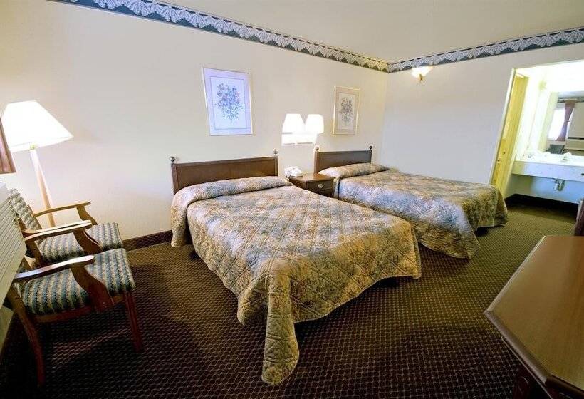 带2个双人床的标准工作室, Americas Best Value Inn Roxboro