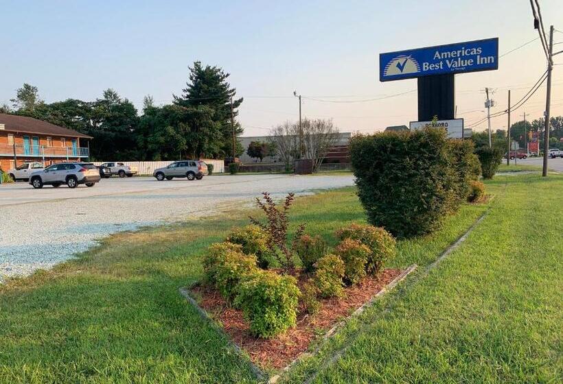 带大床的标准间, Americas Best Value Inn Roxboro