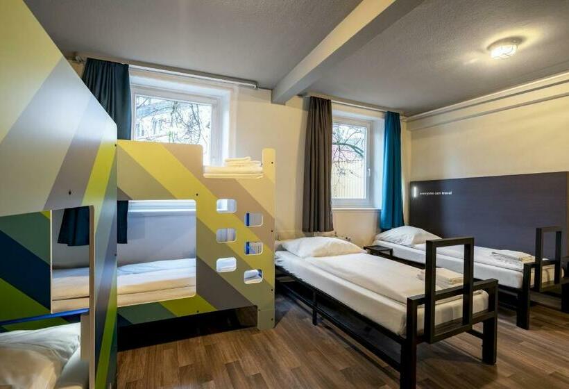 Geteiltes Mehrbettzimmer, A&o Hamburg Reeperbahn