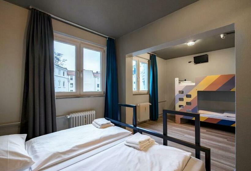 Geteiltes Mehrbettzimmer, A&o Hamburg Reeperbahn