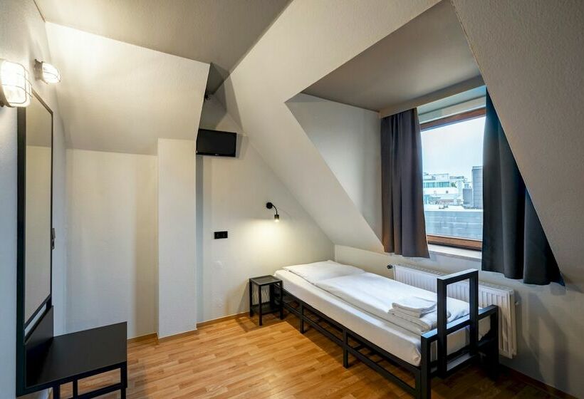 اتاق استاندارد یک نفره, a&o Hamburg Reeperbahn