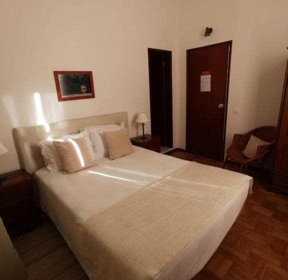 Eenvoudige Kamer, Beira Rio